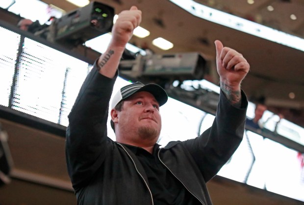Former Chicago White Sox World Series pitcher Bobby Jenks, waves after he was recognized on the video board, during a timeout during the first half of the game between the Chicago Bulls and the Memphis Grizzlies, at the United Center, in Chicago, on Wednesday, Mar. 7, 2018.(Nuccio DiNuzzo/Chicago Tribune)