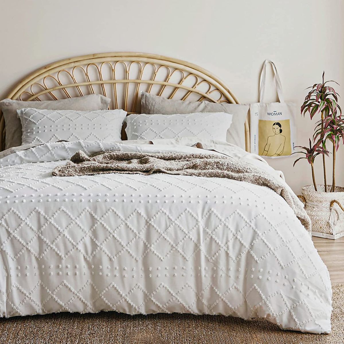 Bedsure Queen-Size Embroidered Duvet Cover