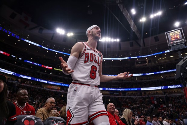 Chicago Bulls guard Alex Caruso (6) complains about a foul call in the second half Monday, March 18, 2024, at the United Center. (Brian Cassella/Chicago Tribune)