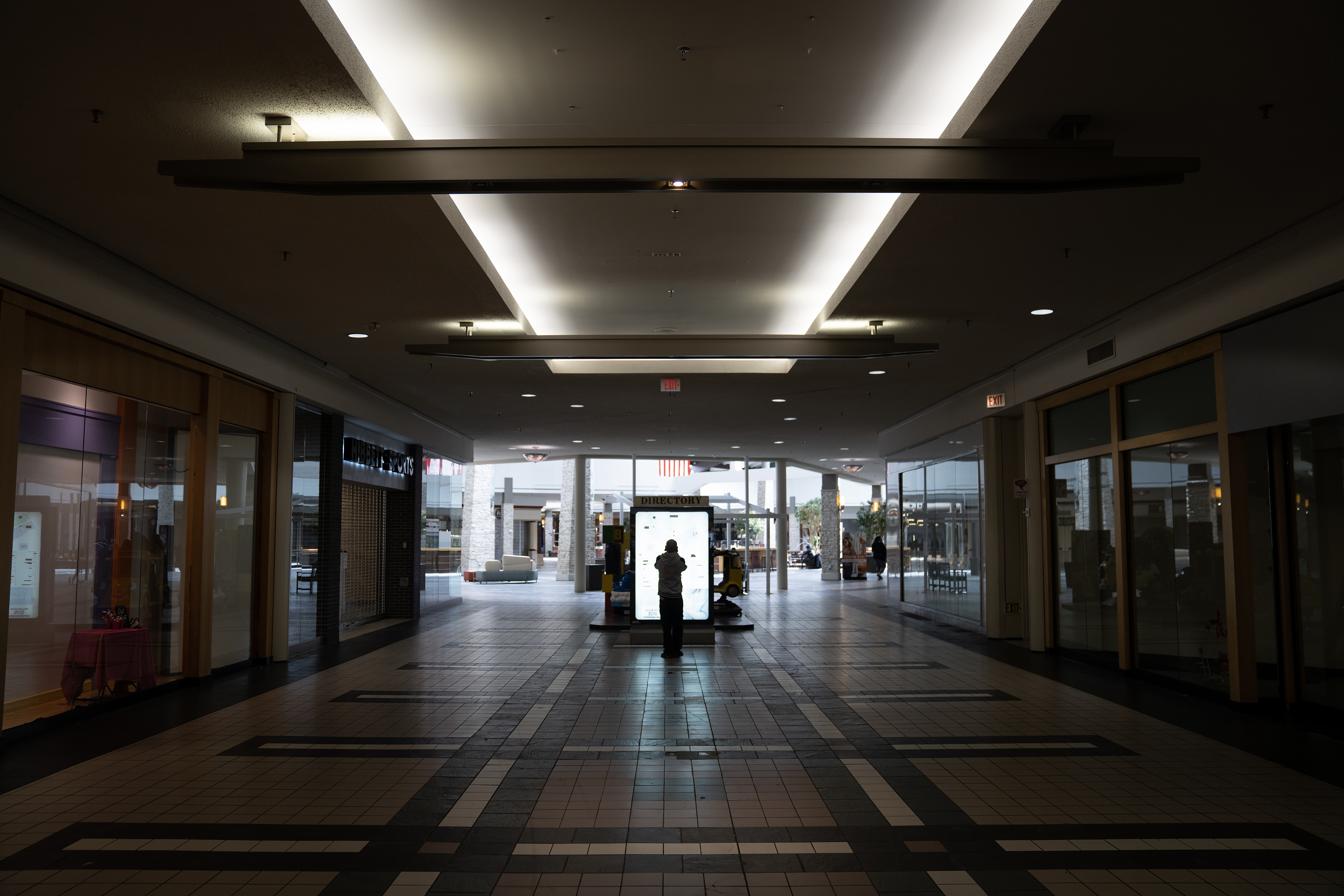 A shopper takes a last stroll through the Spring Hill Mall in West Dundee on March 20, 2024. (E. Jason Wambsgans/Chicago Tribune)