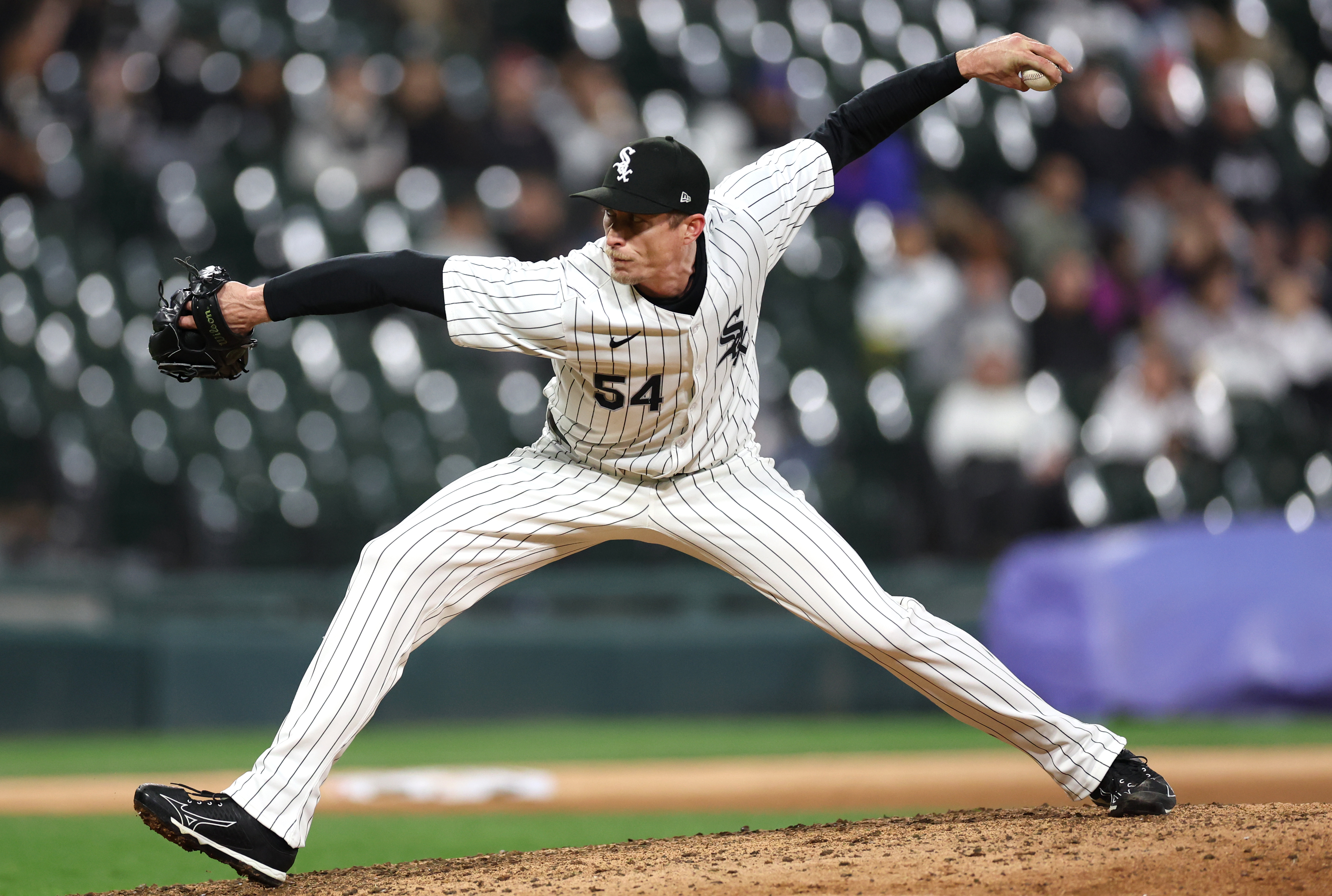 Chicago White Sox reliever Tim Hill delivers against the Reds in the ninth inning on April 12, 2024, at Guaranteed Rate Field. (Chris Sweda/Chicago Tribune)