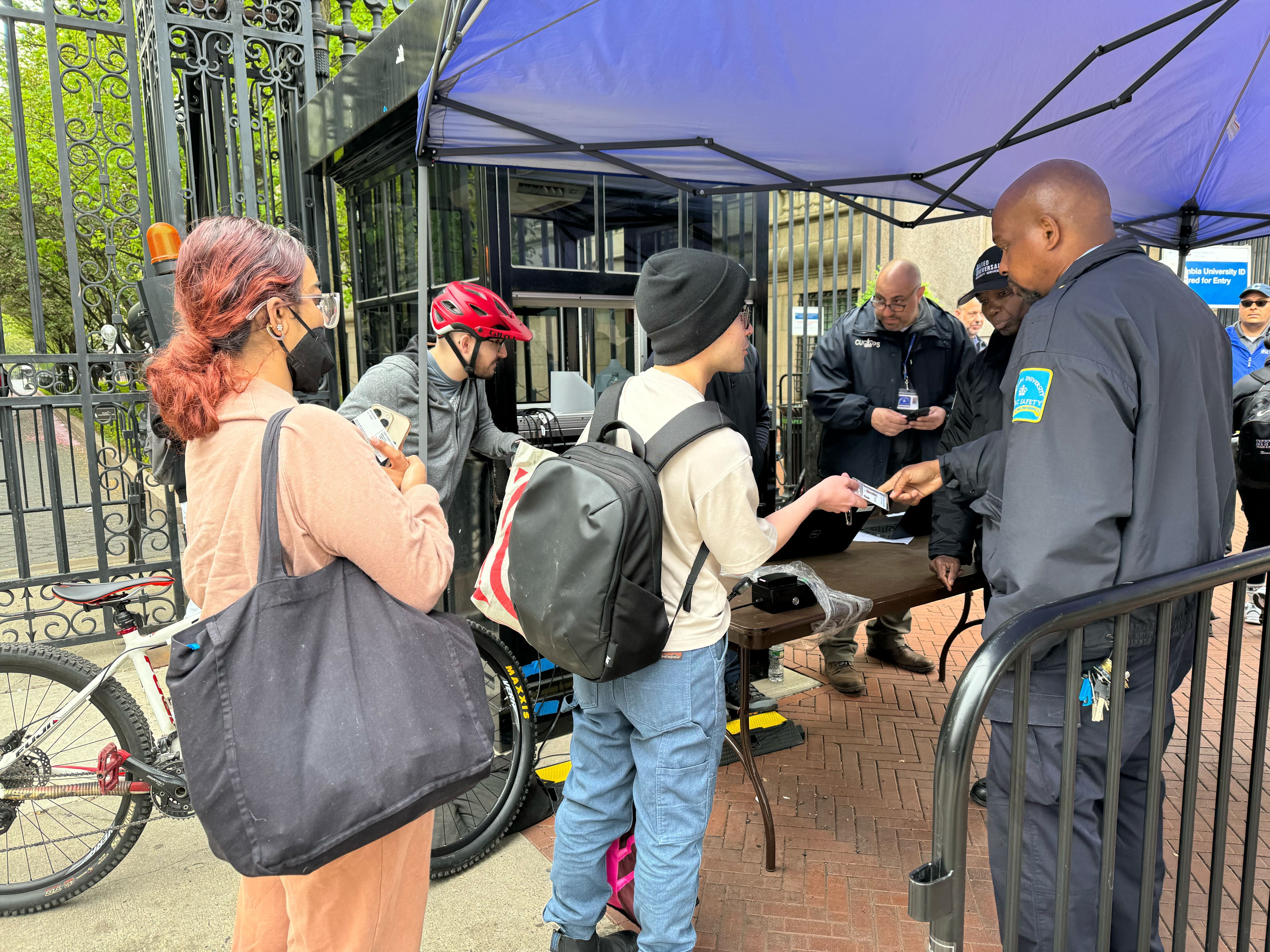 Students lining up to enter Columbia University, who were denied access.