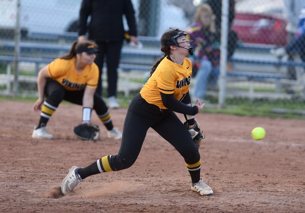St. Laurence's pitcher Breanna Cahue (10) delivers a pitch against Providence during a Girls Catholic Athletic Conference game Tuesday, April 23, 2024 in Burbank, IL. (Steve Johnston/Daily Southtown)