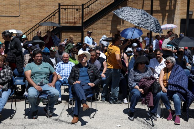 Mexican nationals line up outside the Consulate General of Mexico in Chicago to vote in the Mexican presidential election on June 2, 2024. (Eileen T. Meslar/Chicago Tribune)