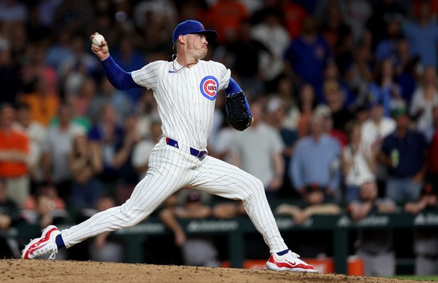 Chicago Cubs relief pitcher Keegan Thompson (71) delivers to the San Francisco Giants in the ninth inning of a game at Wrigley Field in Chicago on June 18, 2024. (Chris Sweda/Chicago Tribune)