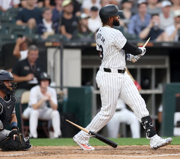 Chicago White Sox center fielder Luis Robert Jr. (88) breaks his bat on a foul ball in the third inning of a game against the Houston Astros at Guaranteed Rate Field in Chicago on June 19, 2024. Robert Jr. went on to strike out to end the inning. (Chris Sweda/Chicago Tribune)