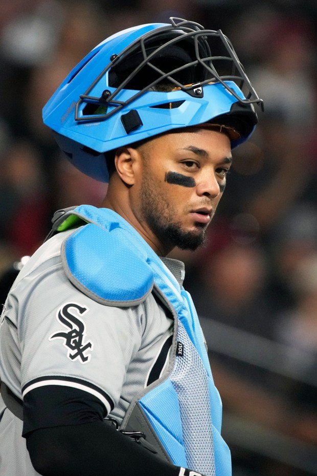 Chicago White Sox catcher Martin Maldonado (15) against the Arizona Diamondbacks in the first inning during a baseball game, Sunday, June 16, 2024, in Phoenix. (AP Photo/Rick Scuteri)